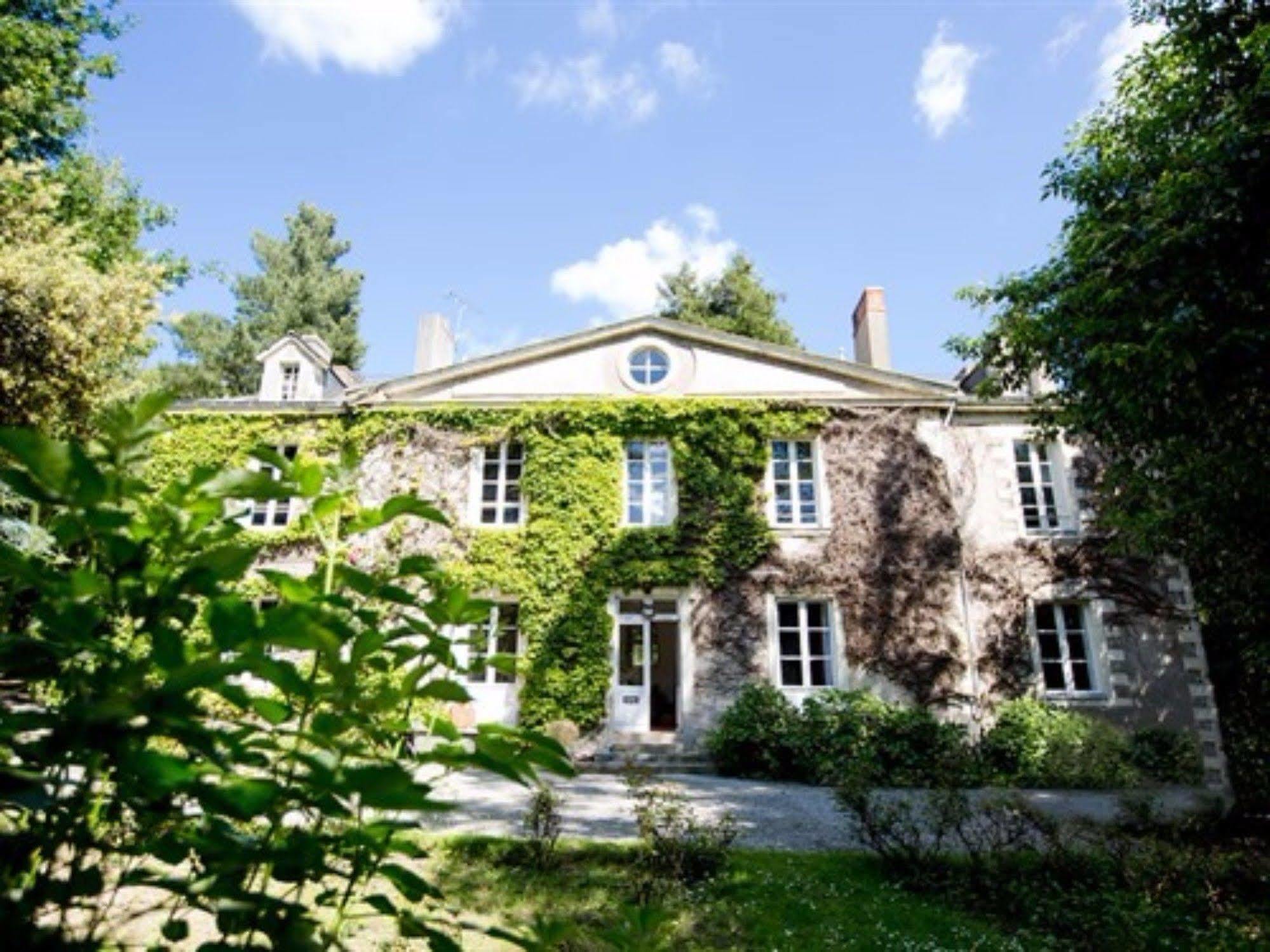La Guilbaudiere Bed & Breakfast Сен Ерблен Екстериор снимка